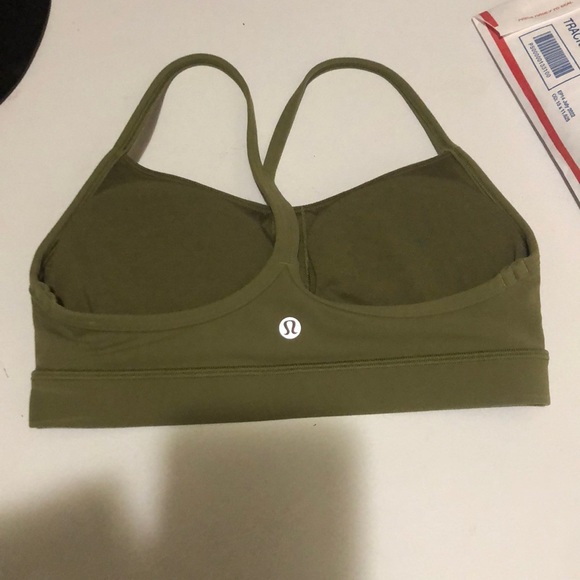 Lululemon - Picture 3 of 4